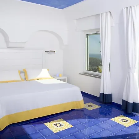 San Michele Terme & 4* Sant'Angelo (Isola d'Ischia)